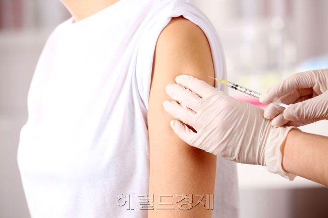 예방접종 이미지.