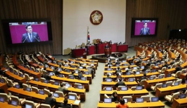 This photo, taken Feb. 5, 2018, shows the National Assembly holding a plenary session at its main chamber in Seoul. (Yonhap)