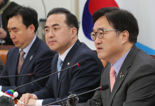 Rep. Woo Won-shik speaks at the National Assembly on Tuesday. (Yonhap)