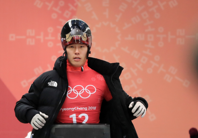 [13일 연습경기에 나선 스켈레톤 세계 랭킹 1위 윤성빈. 사진=연합뉴스]