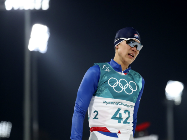 Korea's Park Je-un is seen after finishing his run at the Winter Olympics Nordic combined individual Gundersen normal hill 10km event at the Alpensia Cross-Country Centre in PyeongChang, Gangwon Province, Wednesday. (Yonhap)