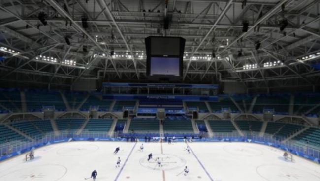 The arena at Gangneung Hockey Centre in Gangneung, a sub-host city of the PyeongChang Winter Olympics, on Feb. 11 (Reuters-Yonhap)