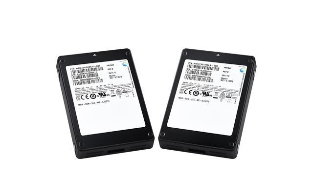 삼성전자 ‘30.72TB(테라바이트) SAS SSD’  [제공=삼성전자]