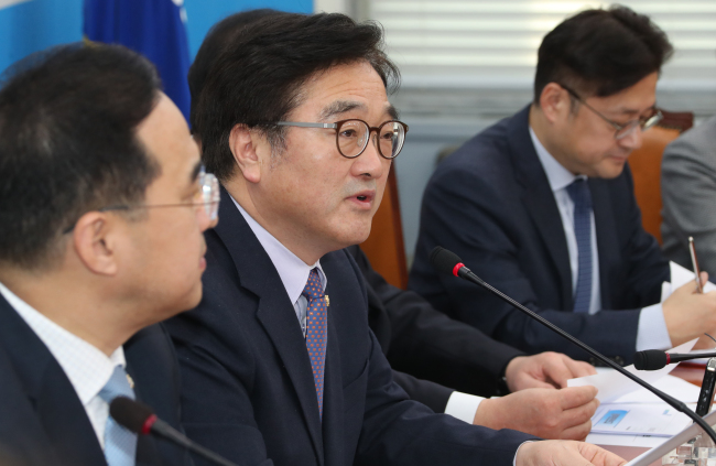 더불어민주당 우원식 원내대표가 20일 국회에서 열린 원내대책회의에서 발언하고 있다.[사진=연합뉴스]
더불어민주당 우원식 원내대표가 20일 국회에서 열린 원내대책회의에서 발언하고 있다.[사진=연합뉴스]