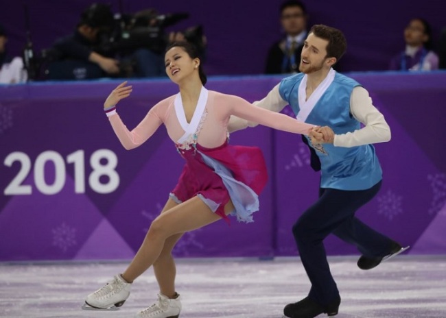 Min Yu-ra and Alexander Gamelin of South Korea compete in the Ice Dance Free Dance (Yonhap)
