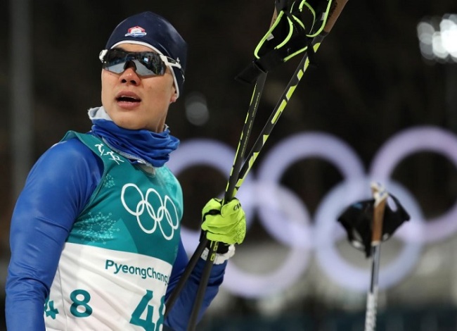 South Korean Nordic combined skier Park Je-un checks his time after competing in the individual Gundersen large hill/10-kilometer event PyeongChang Winter Olympic Games in PyeongChang, Gangwon Province, on Feb. 20, 2018. (Yonhap)