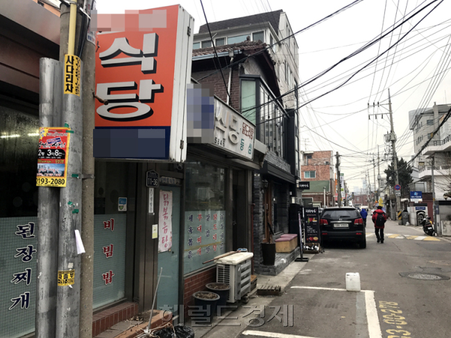 서울 한 골목식당가. [사진=김지윤 기자/summer@heraldcorp.com]