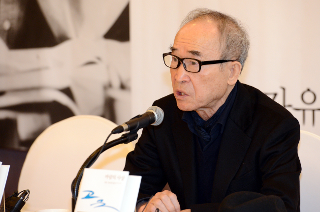 Poet Ko Un (Korea Herald file photo)
