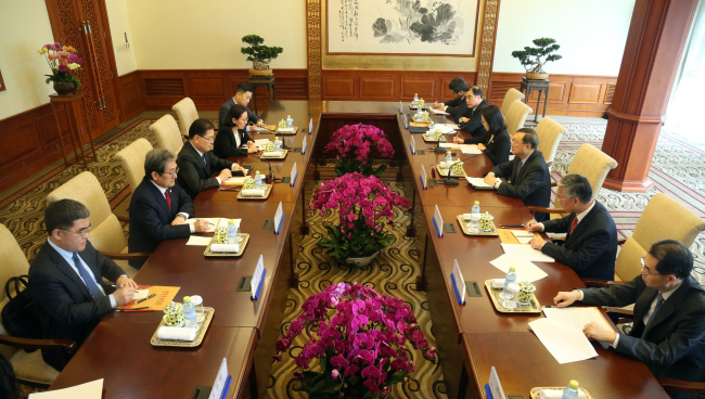(Yonhap)