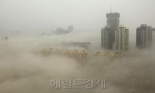 미세먼지에 갇힌 베이징 [사진=헤럴드경제DB]