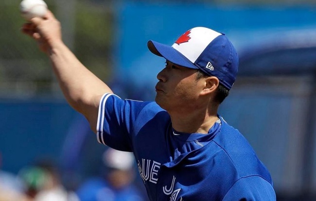 Seung-Hwan Oh made his spring debut with the Jays Wednesday. Oh had a 1.92 earned-run average over 79 2/3 innings for the St. Louis Cardinals in 2016, his first year in the league, then slipped to a 4.10 ERA over 59 1/3 innings last season. (AP)
