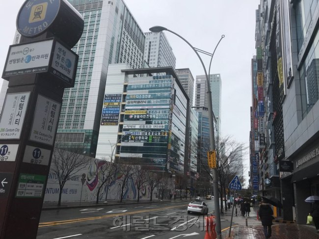 지선과 함께 재보궐선거가 치러지는 부산 해운대을 지역의 센텀시티. [부산=박병국 기자/cook@heraldcorp.com]