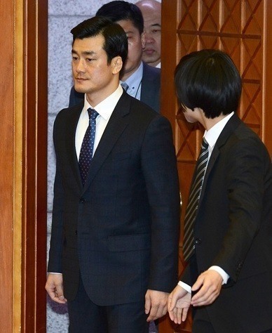 검찰은 이영선(39) 전 청와대 행정관이 세월호 참사 당일 남산 1호 터널을 두 차례 통과한 신용카드 결제 내역을 확보한 뒤, 이 전 행정관이 차량으로 최순실 씨를 태우고 청와대로 온 사실을 확인했다. [사진제공=연합뉴스]