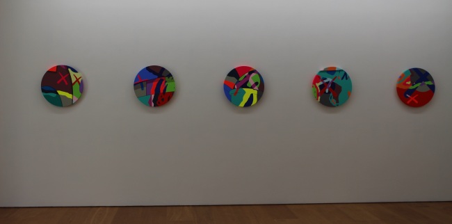 미국 팝 아티스트 브라이언 도넬리(KAWS)의 개인전이 열리는 페로탕갤러리. [사진=이한빛기자/vicky@]