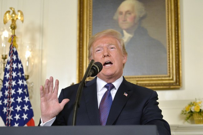 <YONHAP PHOTO-3943> epa06667785 US President Donald J. Trump makes remarks as he speaks to the nation, announcing military action against Syria in response to the recent alleged gas attack on civilians in Douma, at the White House in Washington, DC, USA, 13 April 2018. EPA/MIKE THEILER / POOL ATTENTION EDITORS: IMAGE REISSUED WITH TONE ADJUSTMENTS/2018-04-14 10:56:14/ <저작권자 ⓒ 1980-2018 ㈜연합뉴스. 무단 전재 재배포 금지.>
<YONHAP PHOTO-3943> epa06667785 US President Donald J. Trump makes remarks as he speaks to the nation, announcing military action against Syria in response to the recent alleged gas attack on civilians in Douma, at the White House in Washington, DC, USA, 13 April 2018. EPA/MIKE THEILER / POOL ATTENTION EDITORS: IMAGE REISSUED WITH TONE ADJUSTMENTS/2018-04-14 10:56:14/ <저작권자 ⓒ 1980-2018 ㈜연합뉴스. 무단 전재 재배포 금지.>