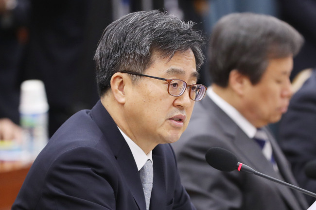 Finance Minister Kim Dong-yeon (Yonhap)