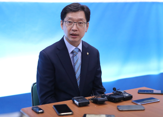 Rep. Kim Kyoung-soo of the ruling Democratic Party in a photo filed April 21, 2018 (Yonhap)