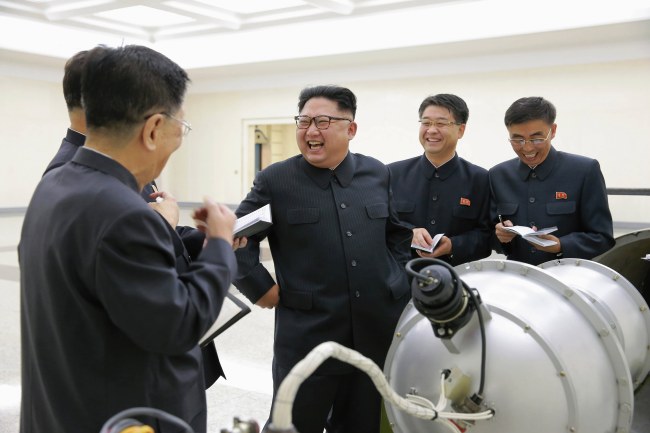 <YONHAP PHOTO-3466> epa06683143 (FILE) - An undated photo released on 03 September 2017 by the North Korean Central News Agency (KCNA), the state news agency of North Korea, shows Kim Jong-un (3-R), chairman of the Workers' Party of Korea, chairman of the State Affairs Commission of the Democratic People's Republic of Korea (DPRK) and supreme commander of the Korean People's Army (KPA), purportedly guiding the work for nuclear weaponization on spot, at an undisclosed location, North Korea (reissued 21 April 2018). North Korean leader Kim Jong-Un announced that from 21 April 2018, North Korea will stop nuclear and intercontinental ballistic missile testing. According to KCNA, a a nuclear test site in the north of the country would be shut down. EPA/KCNA EDITORIAL USE ONLY *** Local Caption *** 53744259/2018-04-21 21:19:11/ <저작권자 ⓒ 1980-2018 ㈜연합뉴스. 무단 전재 재배포 금지.>
<YONHAP PHOTO-3466> epa06683143 (FILE) - An undated photo released on 03 September 2017 by the North Korean Central News Agency (KCNA), the state news agency of North Korea, shows Kim Jong-un (3-R), chairman of the Workers' Party of Korea, chairman of the State Affairs Commission of the Democratic People's Republic of Korea (DPRK) and supreme commander of the Korean People's Army (KPA), purportedly guiding the work for nuclear weaponization on spot, at an undisclosed location, North Korea (reissued 21 April 2018). North Korean leader Kim Jong-Un announced that from 21 April 2018, North Korea will stop nuclear and intercontinental ballistic missile testing. According to KCNA, a a nuclear test site in the north of the country would be shut down. EPA/KCNA EDITORIAL USE ONLY *** Local Caption *** 53744259/2018-04-21 21:19:11/ <저작권자 ⓒ 1980-2018 ㈜연합뉴스. 무단 전재 재배포 금지.>