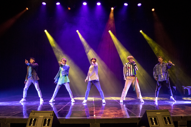 Teen Top performs during a media showcase for its new EP “Seoul Night” in Seoul on Tuesday. (TOP Media)