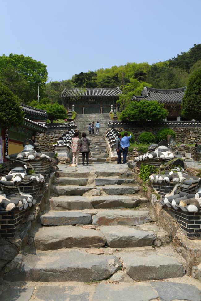 도깨비 촬영지 석남사.[사진=경기관광공사 제공]
도깨비 촬영지 석남사.[사진=경기관광공사 제공]