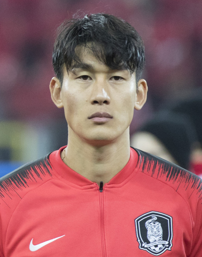 South Korean defender Lee Yong (Yonhap)