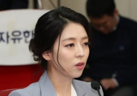 배현진, “대단한 백? 父 구멍가게 같은 사업…학창시절 알바”