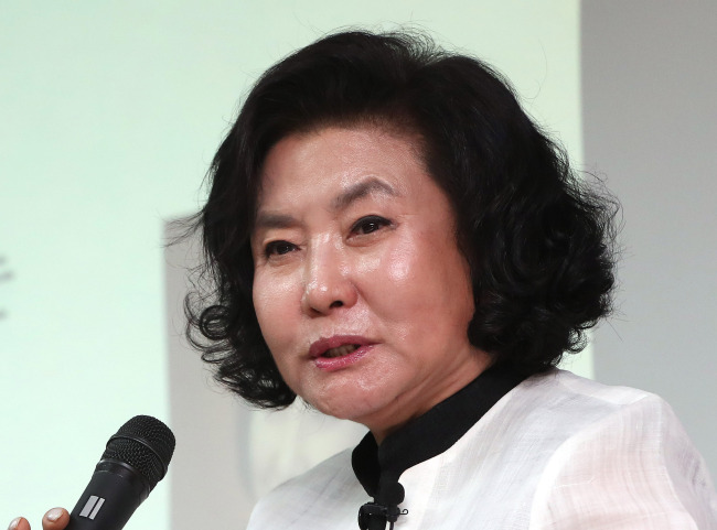 This file photo shows hanbok designer Lee Young-hee. (Yonhap)