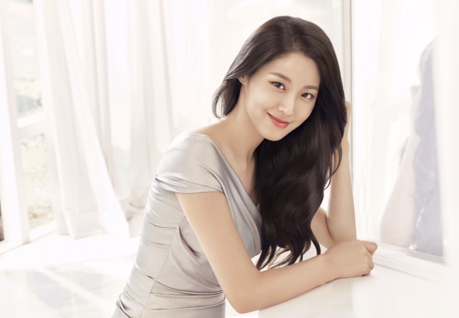 Seolhyeon (FNC Entertainment)