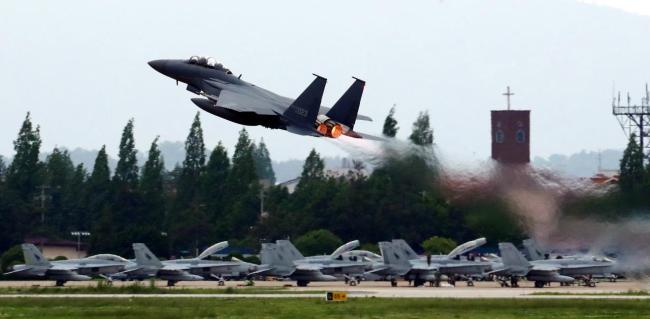 A fighter jet takes off from an airbase in Gwangju, South Korea, May 16. (Reuters-Yonhap)