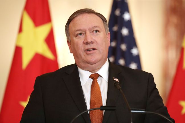US Secretary of State Mike Pompeo delivers brief remarks during a news conference with Chinese Foreign Minister Wang Yi in the Benjamin Franklin Room at the State Department's Harry S. Truman headquarters building May 23, 2018 in Washington, DC. (AFP-Yonhap)