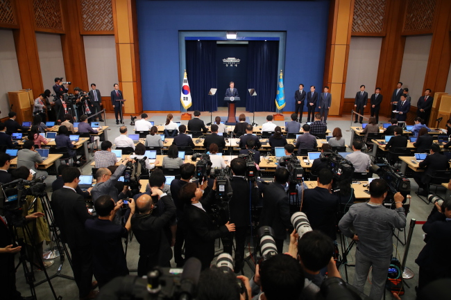 Moon Jae-in holds press conference on May 27. (Yonhap)
