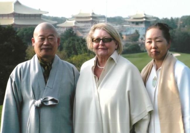 World Peace Foundation founder Ven. Cheondam, left, Manitou Foundation President Hanne M. Strong and Association des Artistes pour la Paix mondiale President Ven. Kim Jeongsoon. (World Peace Foundation)