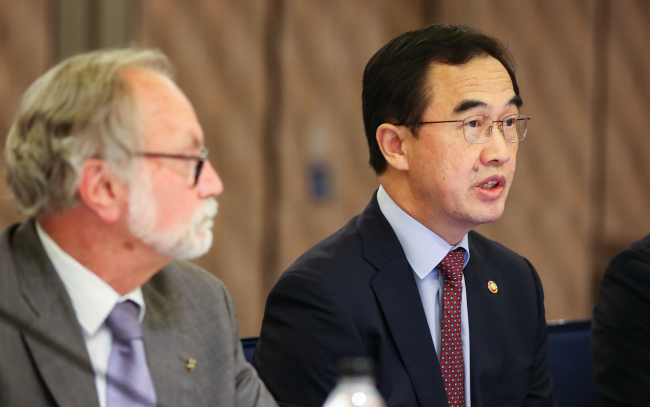 This photo taken on May 30, 2018, shows Unification Minister Cho Myoung-gyon speaking during a meeting with EU diplomats in Seoul. (Yonhap)