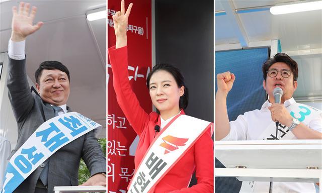 서울 송파을 국회의원 재보궐 선거에 출마한 더불어민주당 최재성(왼쪽부터), 자유한국당 배현진, 바른미래당 박종진 후보가 지난달 31일 오후 서울 송파구 일대에서 유세하고 있다.  [연합뉴스]