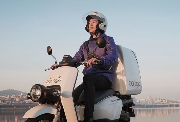 A Barogo rider (Barogo)