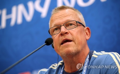 Sweden national football team head coach Janne Andersson speaks at a press conference at Nizhny Novgorod Stadium in Nizhny Novgorod, Russia, on June 17, 2018, one day ahead of their 2018 FIFA World Cup Group F match against South Korea. (Yonhap)