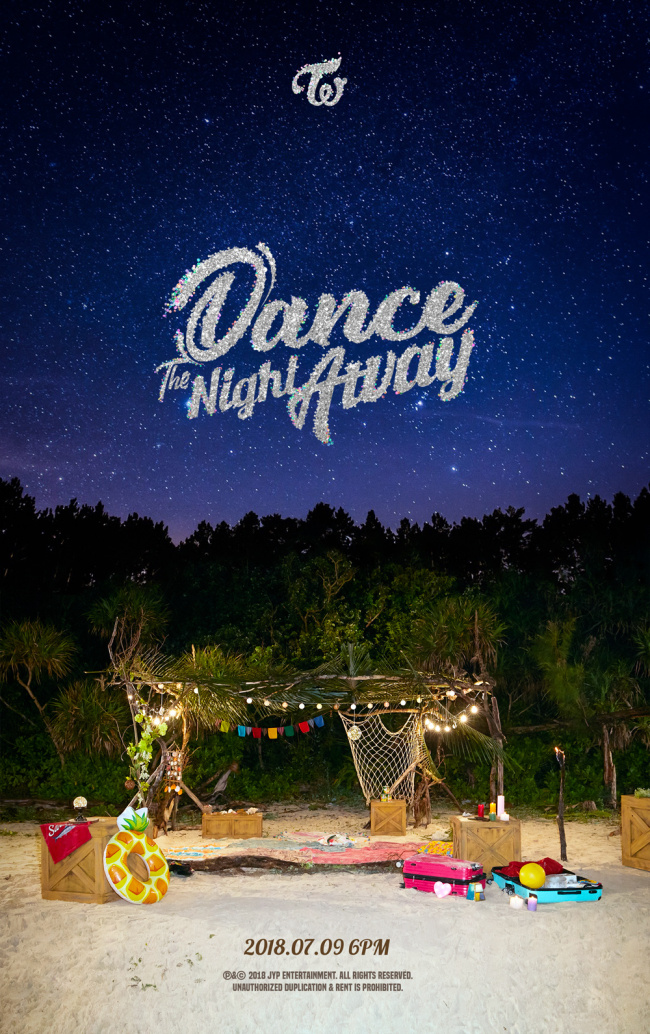 TWICE Dance The Night Away summerサノク サナ