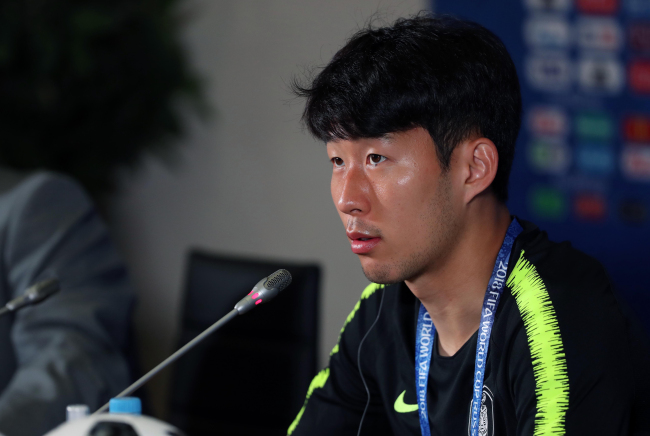South Korea national football team forward Son Heung-min speaks at a press conference at Kazan Arena in Kazan, Russia, on June 26, 2018, one day ahead of the Group F match between South Korea and Germany. (Yonhap)