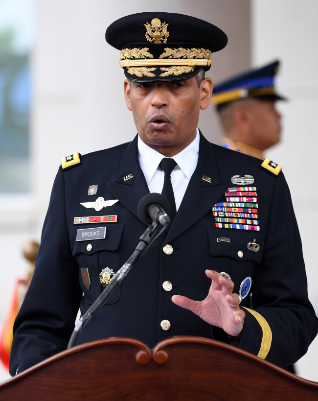Gen. Vincent Brooks, commander of the US Forces Korea, addresses the opening ceremony of the new USFK headquarters in Pyeongtaek, south of Seoul, on June 29, in this Joint Press Corps photo. (Yonhap)