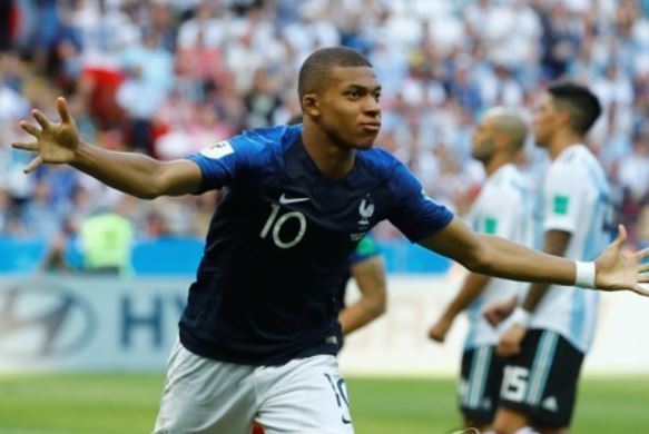 득점에 성공한 뒤 기뻐하는 프랑스의 킬리안 음바페.(로이터=연합뉴스)