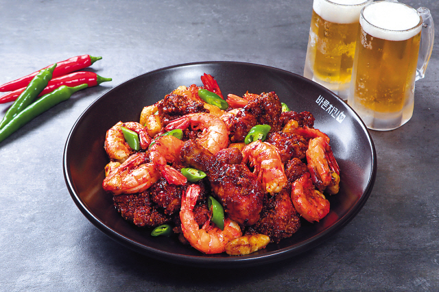 바른치킨만의 차별화된 인기메뉴 ‘대(大)새 치킨’.