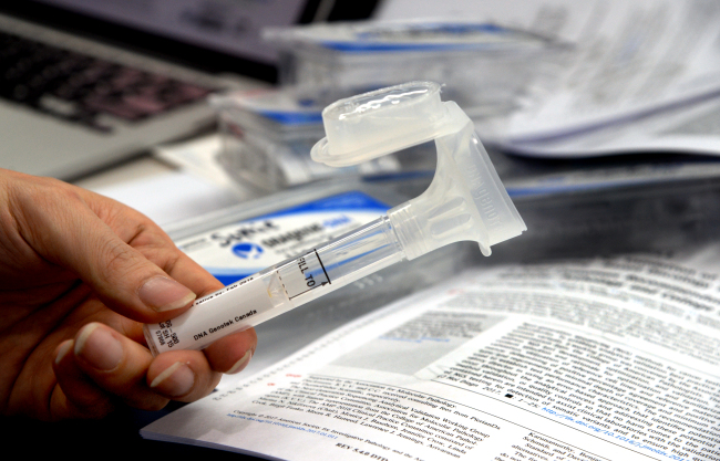 3billion's saliva testing kit (Park Hyun-koo/The Korea Herald)