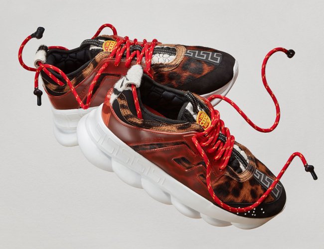 Versace Chain Reaction (Versace homepage)