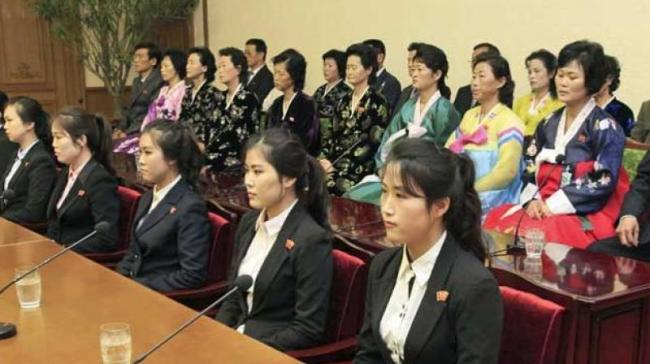 North Korean waitresses who defected to the South in April 2016. (AP)