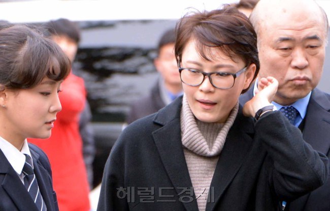 2016년 12월 국회 국정조사특별위원회에 두 차례 불출석한 윤전추 전 청와대 행정관에게 1000만 원의 벌금형이 확정됐다. [사진=정희조 기자/checho@heraldcorp.com]