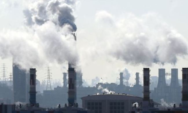 A coal-fired power plant in South Korea in this undated file photo (Yonhap)