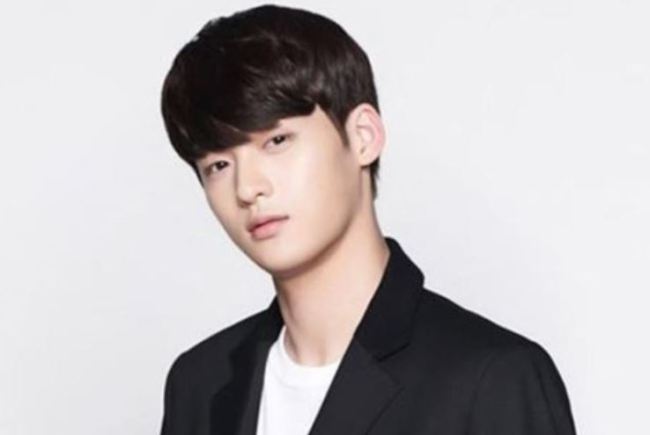 (MIXNINE)