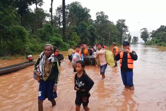 Hundreds of people are missing and at least two people dead after a dam collapse in Laos. (Vientiane Times/ANN)