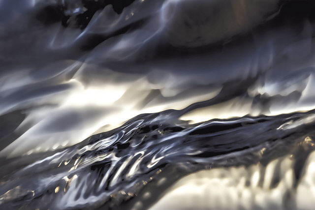 BL_9 Lumine scence, Here and There BL_9 밝은 빛 자리하고, 2016, Archival Pigment Print, 100x150cm
[학고재갤러리]