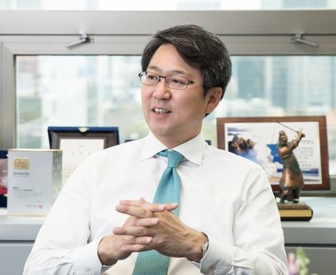 Harry Baek, CEO of Lotte Tour (Yonhap)